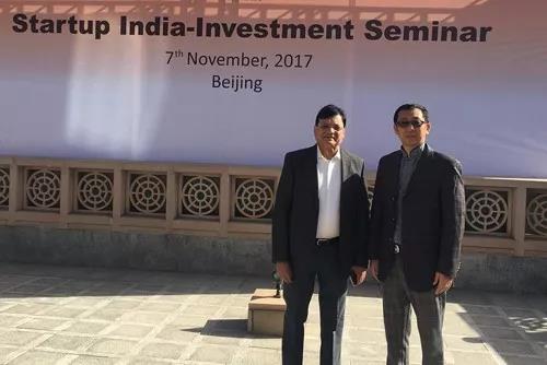 ZVCA會長（左一）與Mahendra Swarup先生合影（二）.jpg